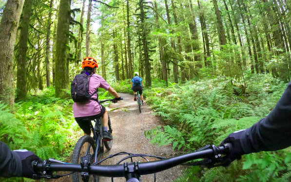 Exercising While Traveling: Fitness Tips for Busy Professionals