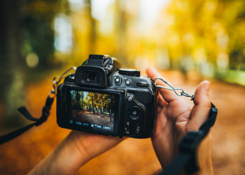 Photography Gear Essentials for Travelers Must-Have Accessories for Your Trips